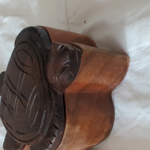 Wooden Turtle Box - Picture 8 of 8